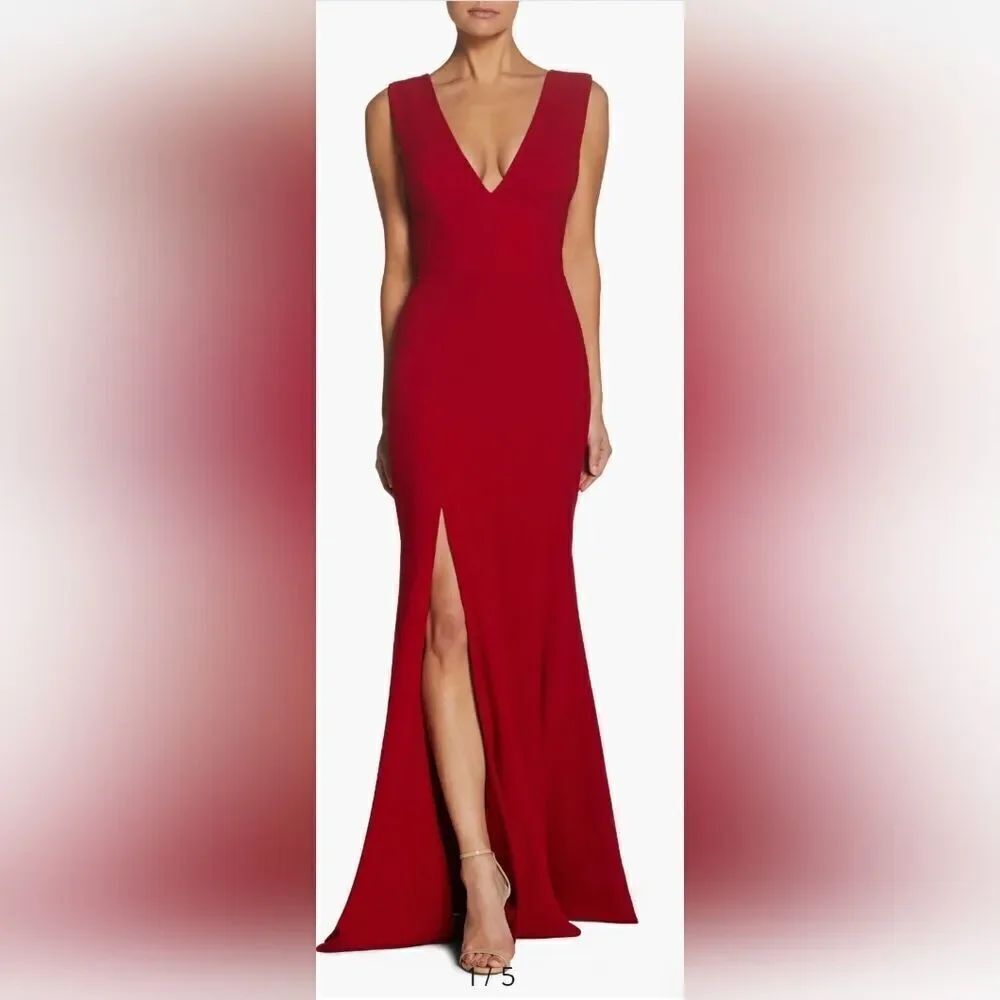 Dress The Population Sandra Plunge Crepe Trumpet Gown NWT Size Small Red